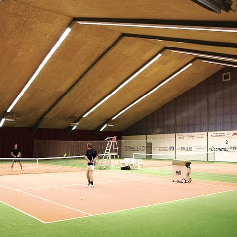 Tennishalle Krautscheid, © Andreas Zwank, Gasdthaus Islekhöhe Tennishalle Krautscheid, © Andreas Zwank, Gasdthaus Islekhöhe