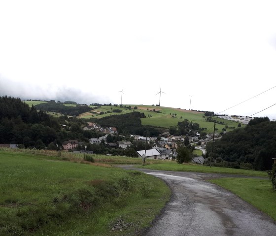 Blick in den Ort vom Hügel Blick in den Ort vom Hügel