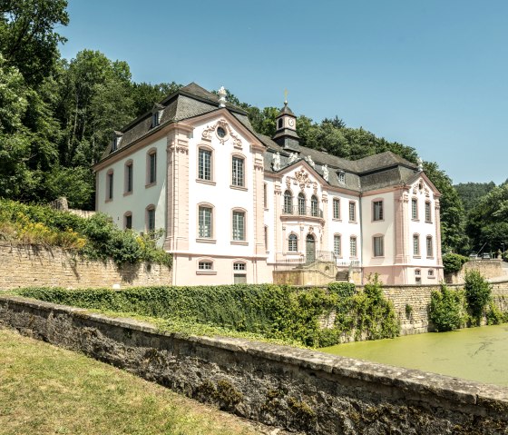 Schloss Weilerbach am Sauer-Radweg, © Eifel Tourismus GmbH, D. Ketz Schloss Weilerbach am Sauer-Radweg, © Eifel Tourismus GmbH, D. Ketz