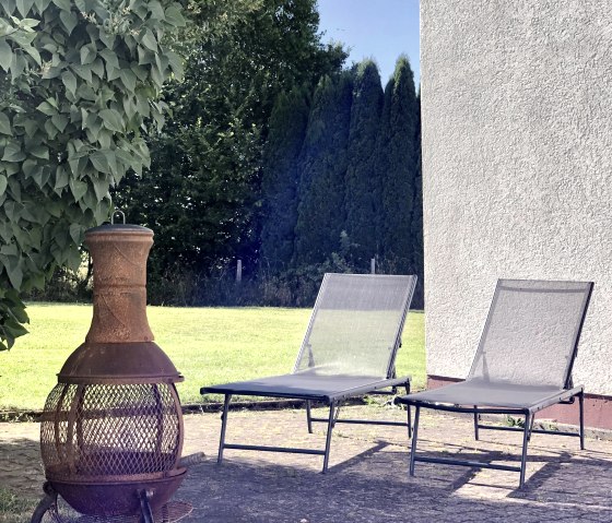 Liegen auf der Terrasse Liegen auf der Terrasse