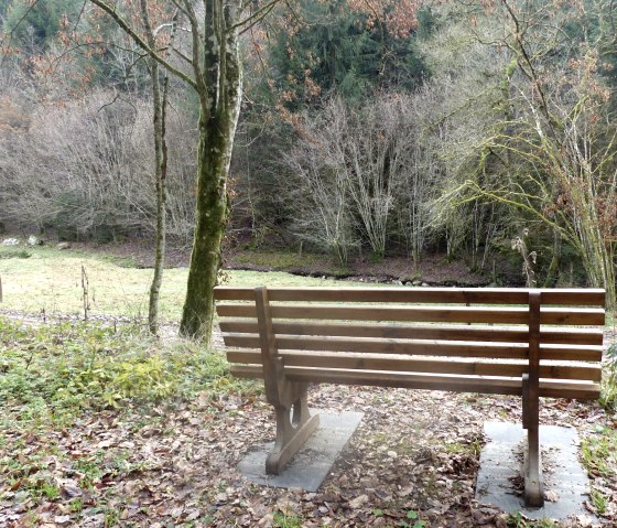 Bench above the Wurmichtbach stream, © Tourist-Information Islek Bench above the Wurmichtbach stream, © Tourist-Information Islek
