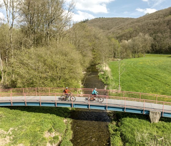 Idyllic cycle tour along the Enz on the Enz cycle path, © Eifel Tourismus GmbH, Dominik Ketz
