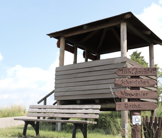 Hütte mit Ausblick bei Lauperath, © Tourist-Information Islek