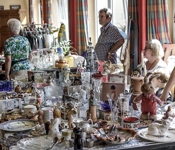 Antikes auf dem Tr&ouml;delmarkt, &copy; Heimatverein Lambertsberg e.V.