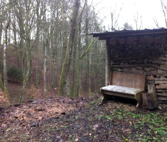 Bench by the wayside, © Harald Geimer