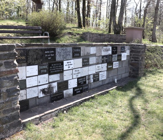Mariens&auml;ule Danktafeln, &copy; Tourist-Information Islek, Ingrid Wirtzfeld