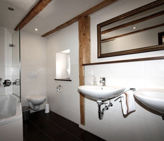 Badezimmer Obergeschoss Ferienhaus, &copy; Harald Geimer