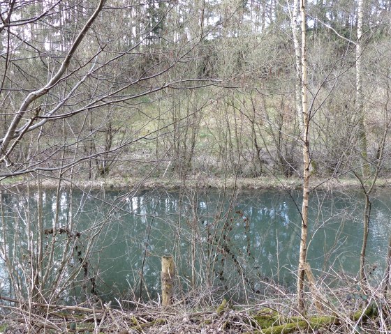 Fishing pond along the way, &copy; Tourist-Information Islek