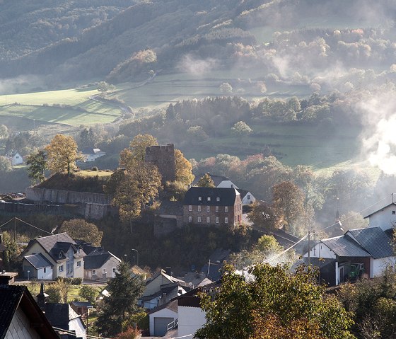 The village of Dasburg on the Nat'Our Route 2, &copy; Naturpark S&uuml;deifel, V. Teuschler