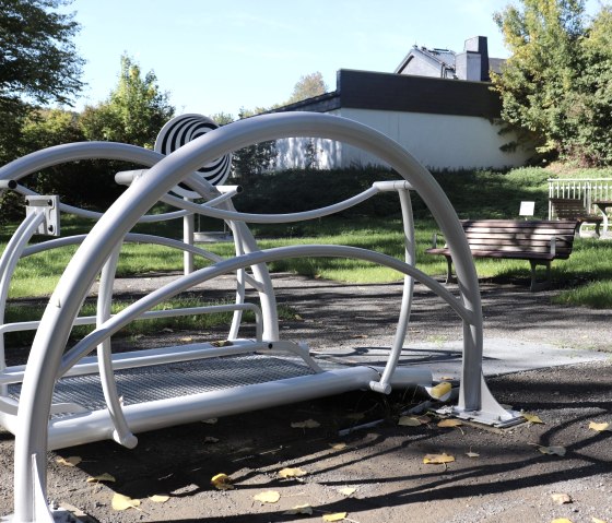 Schaukel f&uuml;r Rollst&uuml;hle, &copy; Tourist-Information Islek