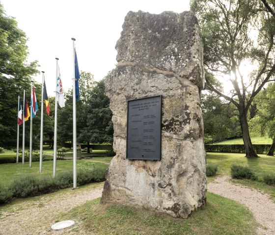 Border triangle - Ouren European Monument on the Nat'Our Route 1, © Eifel Tourismus GmbH, D. Ketz