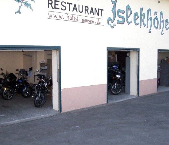 Garage, &copy; Islekh&ouml;he Gansen