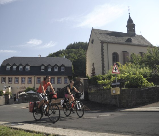 Oude pastorie/parochiekerk in Auw an der Kyll, © Uschi Hallet- Tourist-Information Bitburger Land